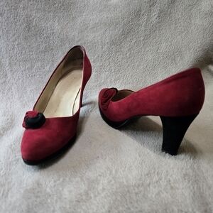 Peter Kaiser wine colored suede heels size 9